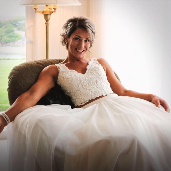 Meet your Posher, Erica - Picture 1 of 4